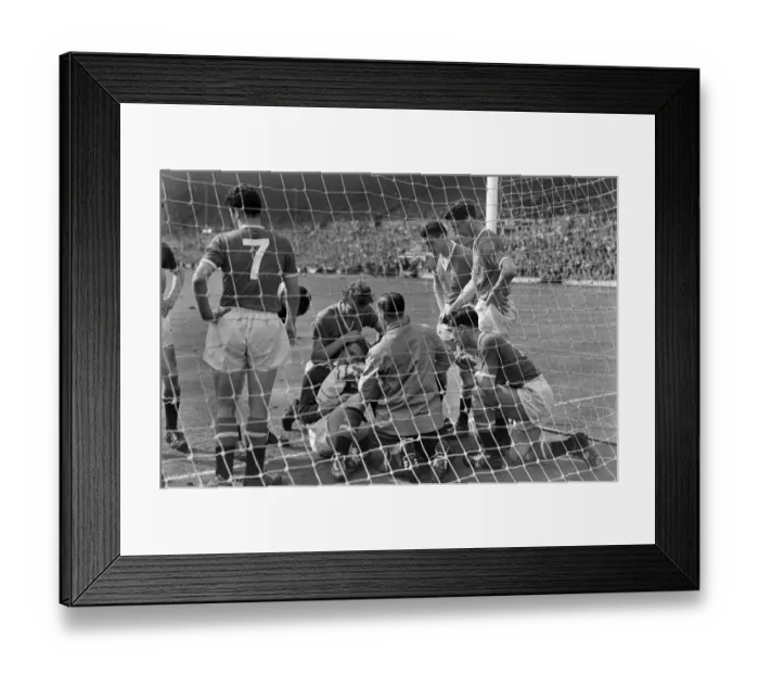 Framed Print : FA Cup Final: Bolton 2 Man Utd 0 Framed Print : FA Cup Final: Bolton 2 Man Utd 0