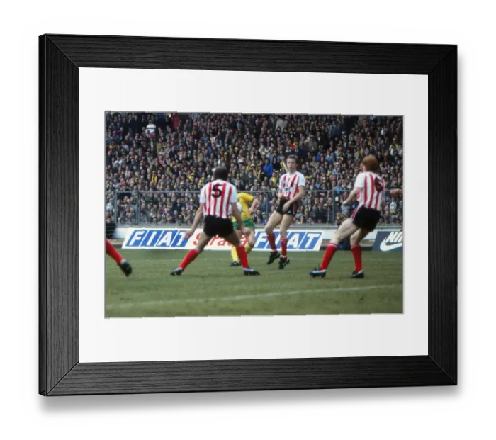 Framed Print : Asa Hartfords shot deflects off Gordon Chisholm for an own goal - 1985 League Cup Final Framed Print : Asa Hartfords shot deflects off Gordon Chisholm for an own goal - 1985 League Cup Final