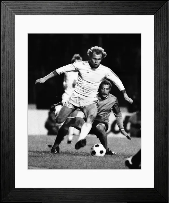 Framed Print : Euro Cup Final: Bayern 1 St Etienne 0 Framed Print : Euro Cup Final: Bayern 1 St Etienne 0