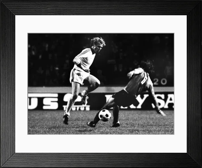 Framed Print : Euro Cup Final: Bayern 1 St Etienne 0 Framed Print : Euro Cup Final: Bayern 1 St Etienne 0
