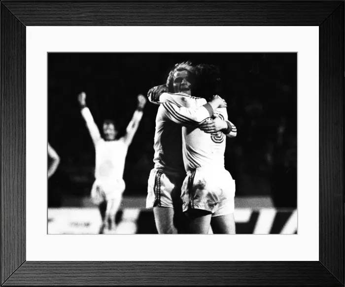 Framed Print : Euro Cup Final: Bayern 1 St Etienne 0 Framed Print : Euro Cup Final: Bayern 1 St Etienne 0
