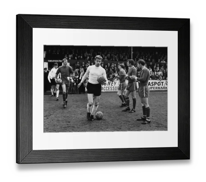 Framed Print : Terry Branston - Luton Town Framed Print : Terry Branston - Luton Town