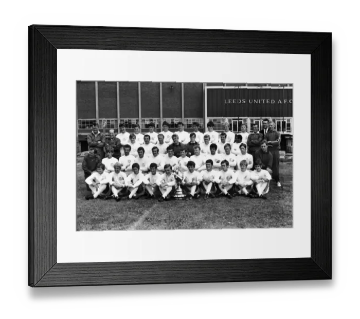 Framed Print : Leeds United - 1969 / 70 Framed Print : Leeds United - 1969 / 70