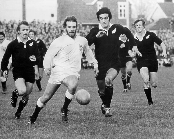 Alan Morley runs to gather the ball during the Western Counties clash with the All Blacks in 1972