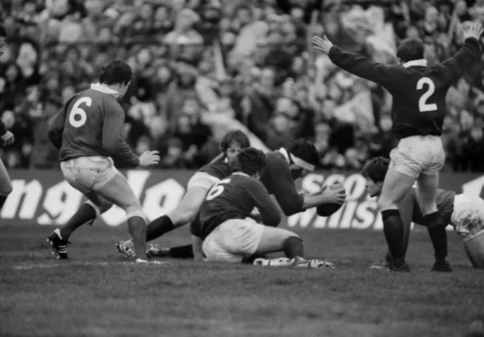 Framed Print : Alan Tomes scores for Scotland against Wales - 1981 Five Nations (2 of 3) Framed Print : Alan Tomes scores for Scotland against Wales - 1981 Five Nations (2 of 3)