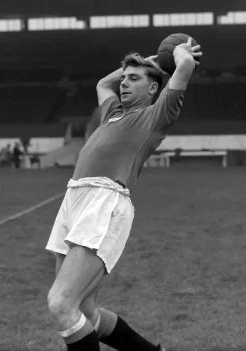 Framed Print : Duncan Edwards - Manchester United Framed Print : Duncan Edwards - Manchester United