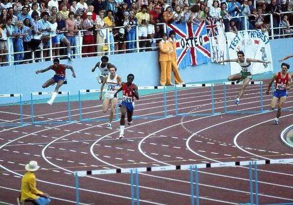 Ed Moses on his way to winning gold at the 1976 Montreal Olympics