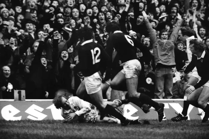 Framed Print : Englands Malcolm Young scores against Scotland - 1977 Five Nations Framed Print : Englands Malcolm Young scores against Scotland - 1977 Five Nations