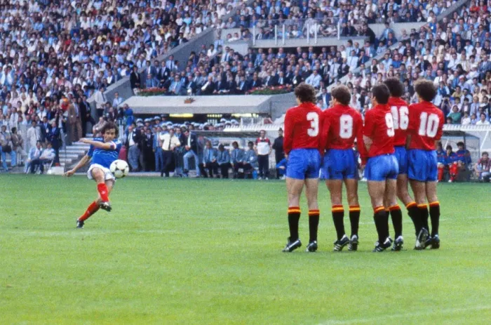 Framed Print : Frances Michel Platini opens the scoring in the final of Euro 84 final Framed Print : Frances Michel Platini opens the scoring in the final of Euro 84 final