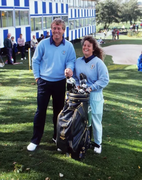 Framed Print : Howard Clark with his caddie Fanny Sunesson - 1989 Ryder Cup Framed Print : Howard Clark with his caddie Fanny Sunesson - 1989 Ryder Cup