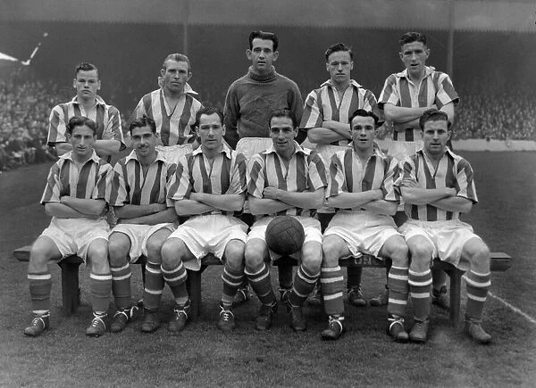 Huddersfield team. Football - 1948 - 1949 Huddersfield Town