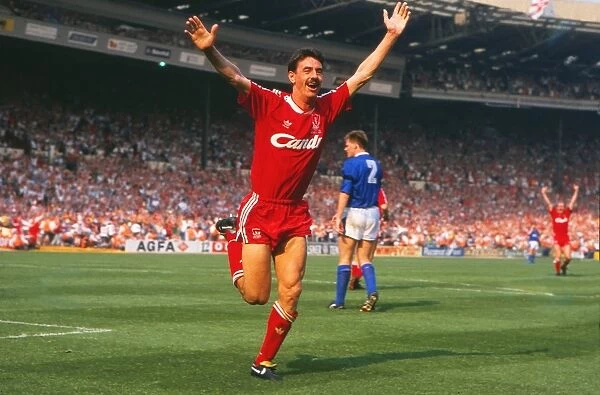 Ian Rush celebrates his winning goal in the 1989 FA Cup Final