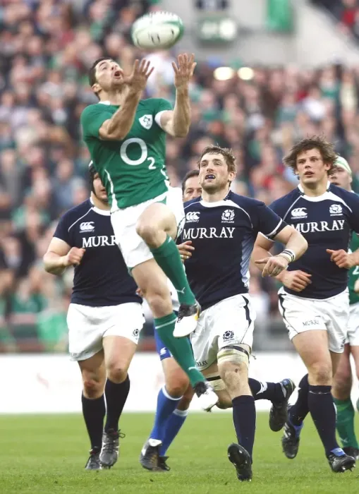 Framed Print : Irelands Rob Kearney catches a high ball against Scotland - 2010 Six Nations Framed Print : Irelands Rob Kearney catches a high ball against Scotland - 2010 Six Nations