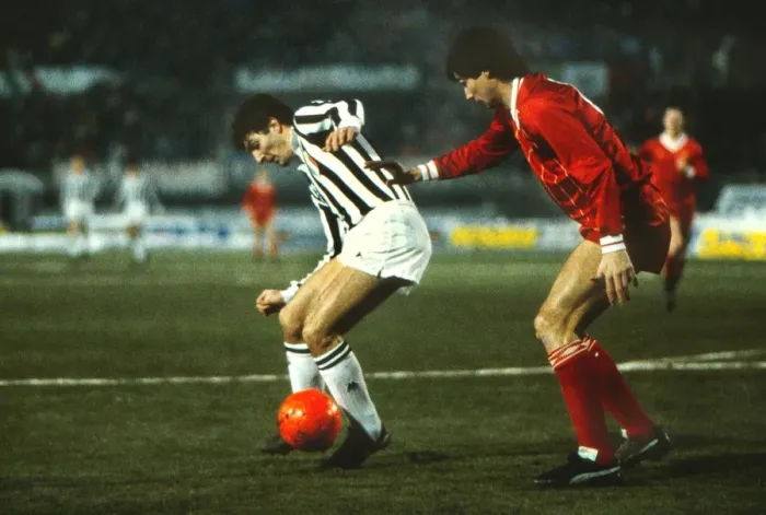 Framed Print : Juventus Paolo Rossi and Liverpools Alan Hansen during the 1984 European Super Cup Final Framed Print : Juventus Paolo Rossi and Liverpools Alan Hansen during the 1984 European Super Cup Final