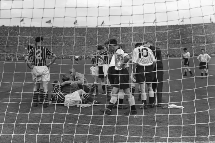Framed Print : Manchester City goalkeeper Bert Trautmann lies injured - 1956 FA Cup Final