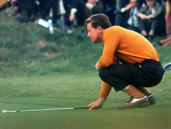 Maurice Bembridge lines up a putt during the 1969 Ryder Cup