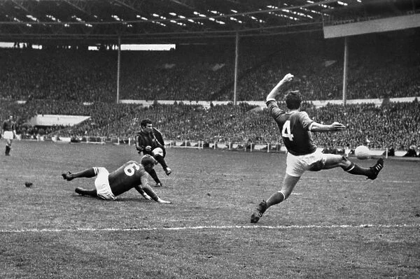 Neil Young Scores for Man City in the 1969 FA Cup Final