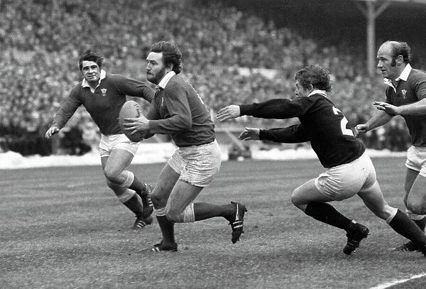 Ray Gravell powers to the try line for Wales - 1978 Five Nations