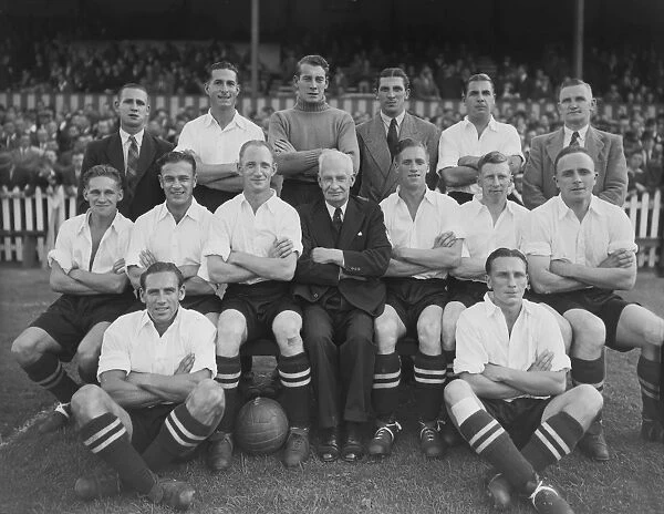 Reading - 1947 / 8. Football - 1947  /  1948 Division Three South - Reading Team Group
