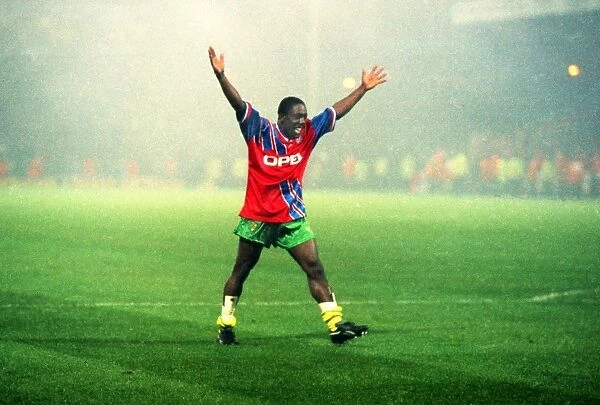 Ruel Fox celebrates after Norwich Citys victory over Bayern Munich in the 1993  /  4 UEFA Cup