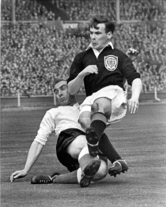 Framed Print : Scotlands Lawrie Reilly and Englands Billy Wright - 1954 / 5 Home Championship Framed Print : Scotlands Lawrie Reilly and Englands Billy Wright - 1954 / 5 Home Championship