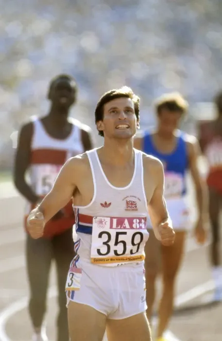 Framed Print : Seb Coe celebrates winning 1500m gold at the 1984 Los Angeles Olympics