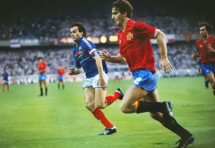 Framed Print : Spains Santiago Urquiaga and Frances Michel Platini - Euro 84 Final Framed Print : Spains Santiago Urquiaga and Frances Michel Platini - Euro 84 Final
