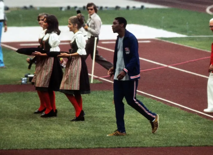 Framed Print : Vince Matthews casually swings his 400m Olympic gold medal after the ceremony in 1972 Framed Print : Vince Matthews casually swings his 400m Olympic gold medal after the ceremony in 1972