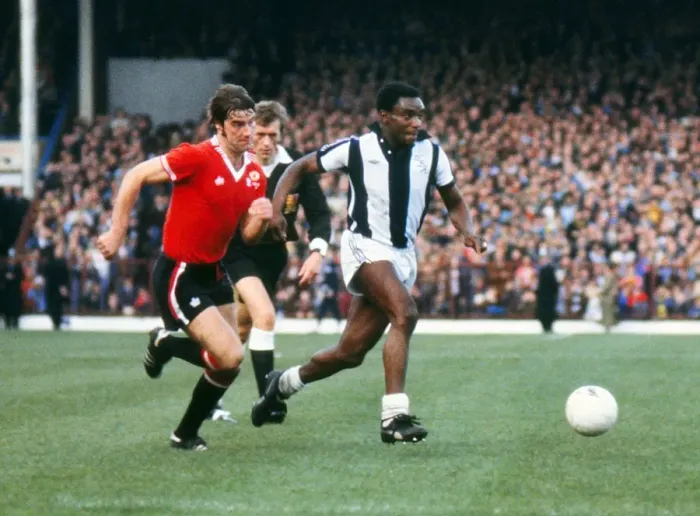 Framed Print : West Broms Laurie Cunningham and Manchester Uniteds Martin Buchan Framed Print : West Broms Laurie Cunningham and Manchester Uniteds Martin Buchan