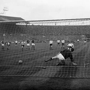 1962 FA Cup Final: Spurs 3 Burnley 1