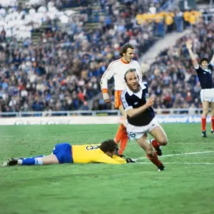 Archie Gemmill celebrates solo goal in 1978 World Cup Print