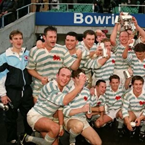 Cambridge celebrate victory - 1994 Varsity Match