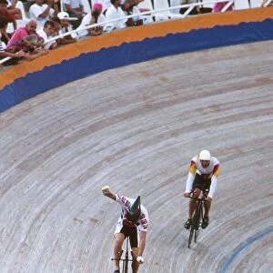 Chris Boardman captures Jens Lehmann - 1992 Barcelona Olympics - Mens Cycling