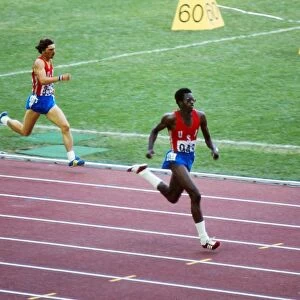 Edwin Moses wins the 400m hurles gold at the 1976 Montreal Olympics