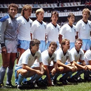 England line up before facing Argentina at the 1986 World Cup