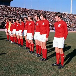 England line-up to face Greece in 1971