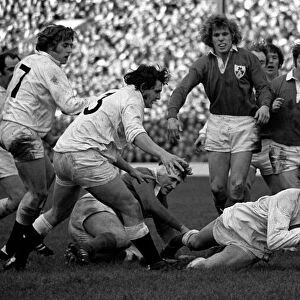 Englands Chris Ralston scores against Ireland - 1972 Five Nations