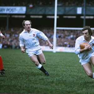 Englands Tony Swift and Les Cusworth - 1983 Five Nations