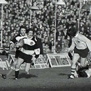 Gerald Davies & Ray Gravell in action for the Barbarians in 1976