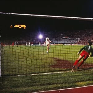 Graziani misses a penalty in the 1984 European Cup Final