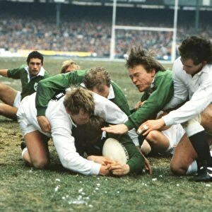 Irelands Trevor Ringland scores against England - 1986 Five Nations