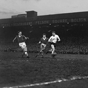 Jimmy Harris scores for Everton in 1958
