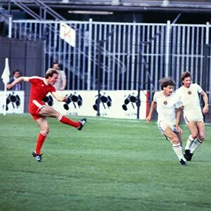 Karl-Heinz Rummenigge shoots for Bayern - 1982 European Cup Final