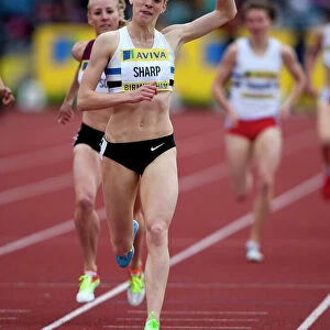 Lynsey Sharp wins the 800m GB Olympic trial