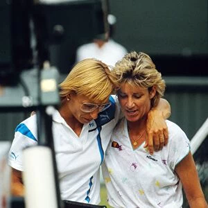Martina Navratilova and Chris Evert at the 1987 Wimbledon Championships