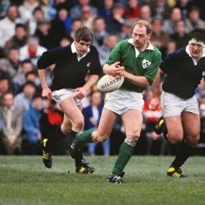 Nigel Carr pursued by Finlay Calder and David Sole - 1987 Five Nations