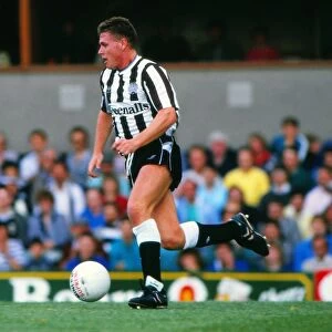Paul Gascoigne on the ball for Newcastle United in 1987
