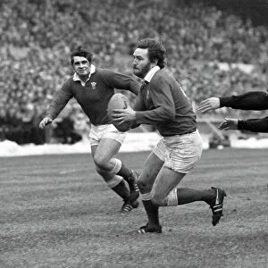 Ray Gravell powers to the try line for Wales - 1978 Five Nations