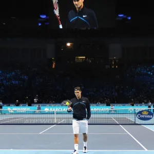 Roger Federer warms up during the ATP Tour Finals