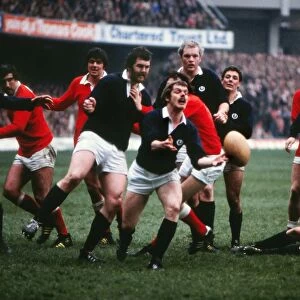 Scotlands Alan Lawson passes against Wales - 1980 Five Nations